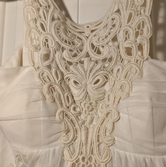 Boston Proper Crocheted Lace Tank Top - Picture 4 of 7